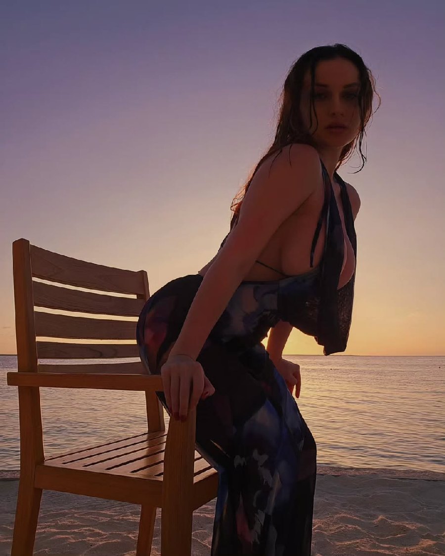 Sexy girl Miranda Faith nude in Vaduz