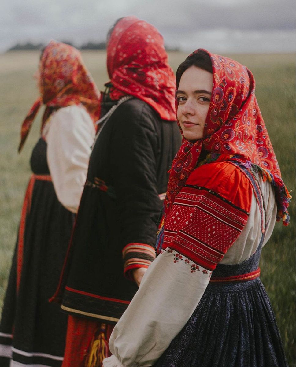 Women in Slavic costumes in Vaduz
