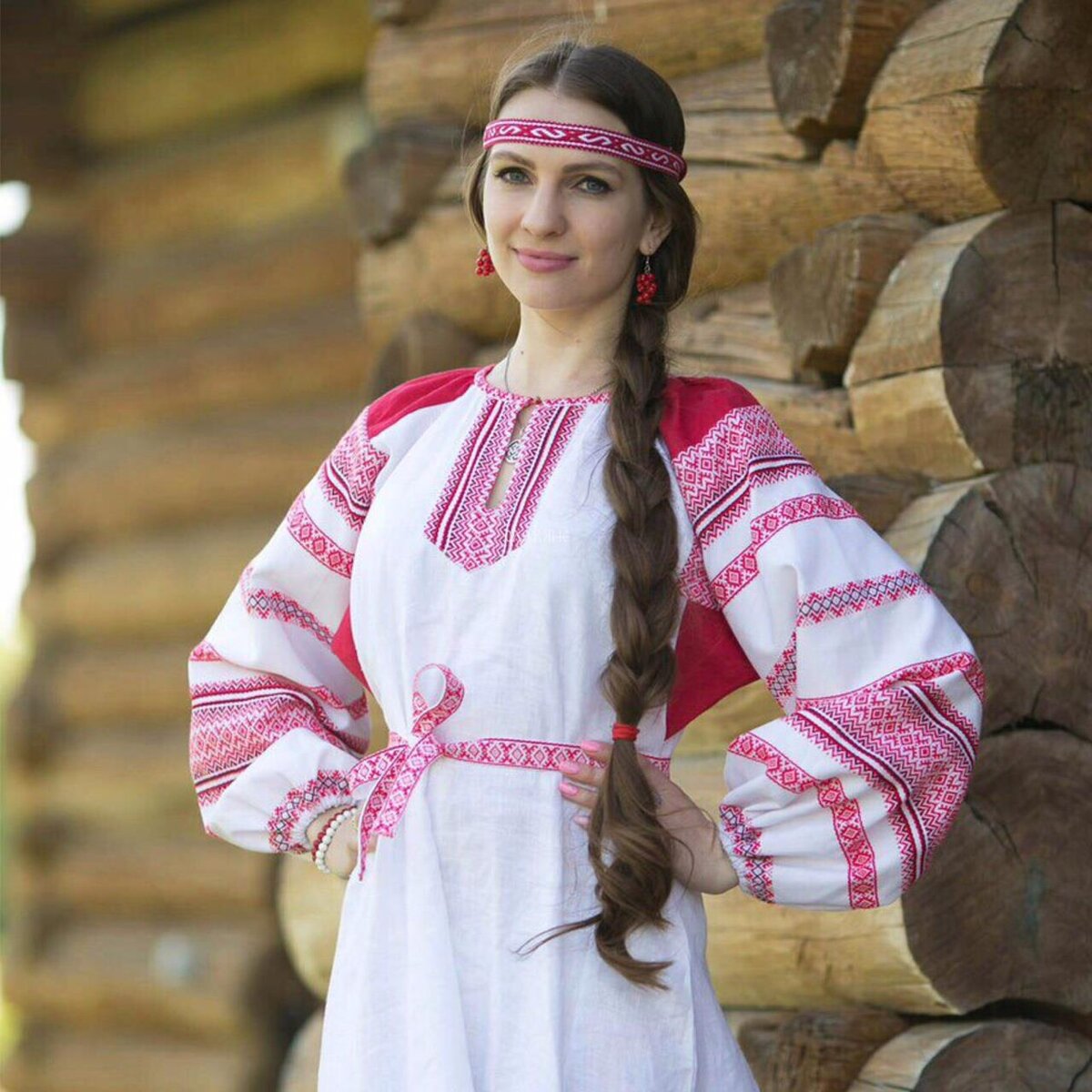 Girls in Slavic costumes in Vaduz